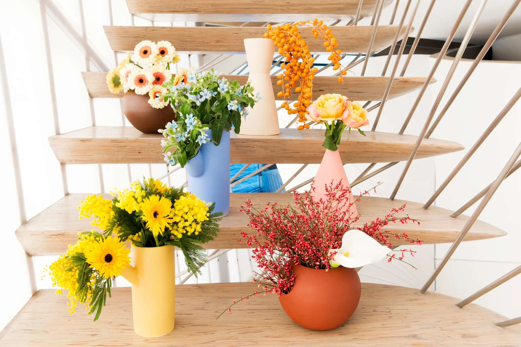 Forsythia Vase - Image 3