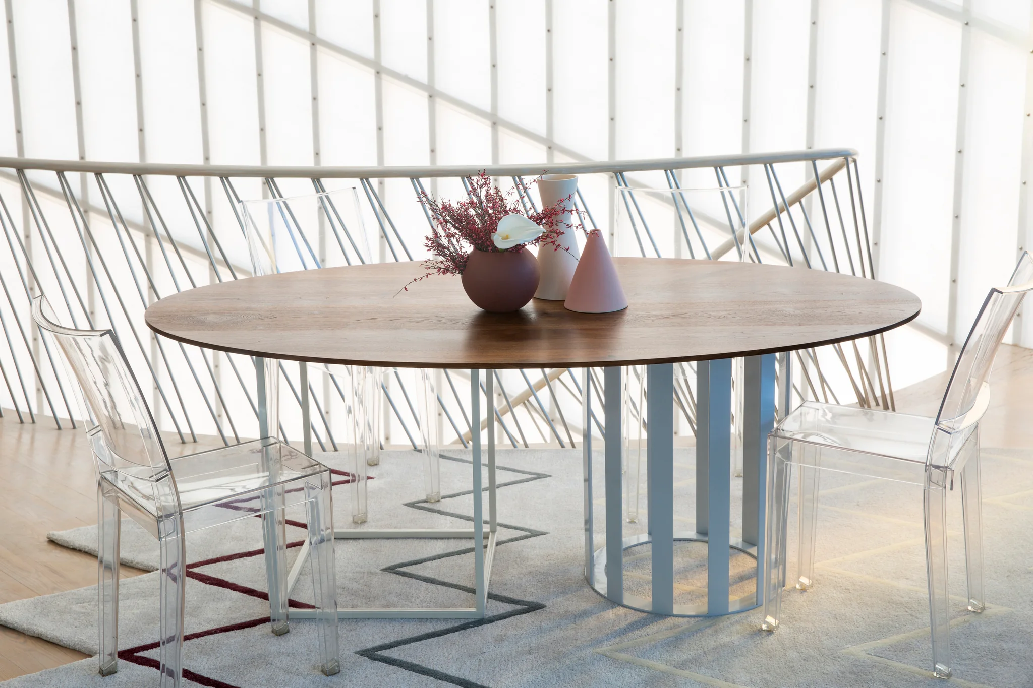 Flux Oval Dining - Image 4